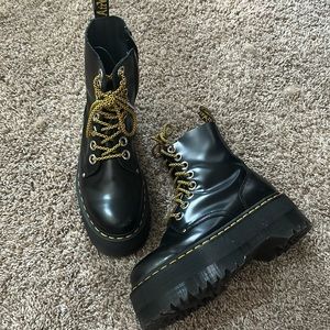 Dr. Martens Black Lace Up Platform Boots Women’s Size 8